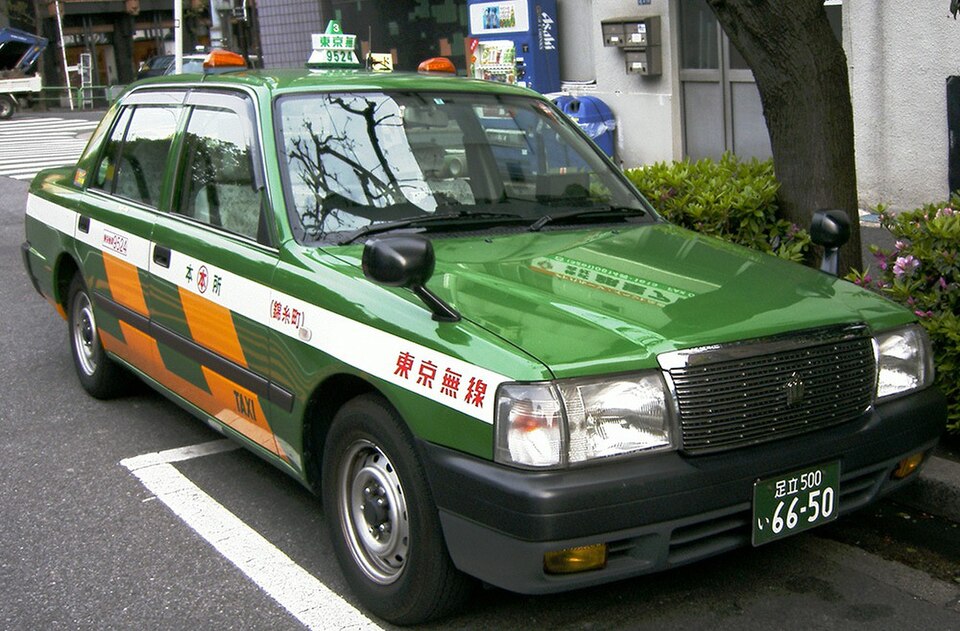セダンタクシー