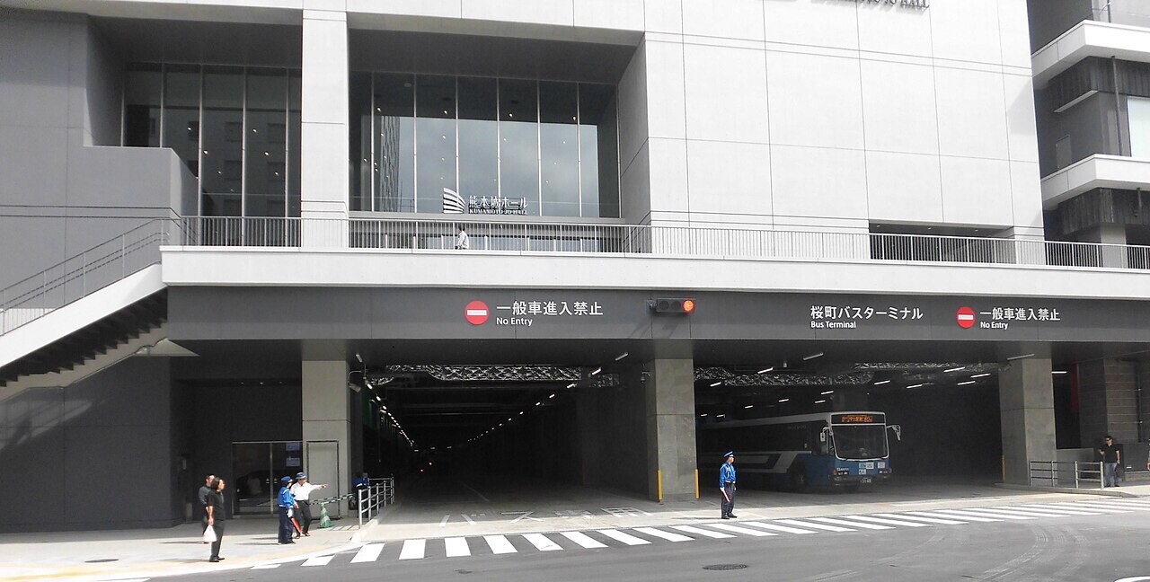 桜町バスターミナル